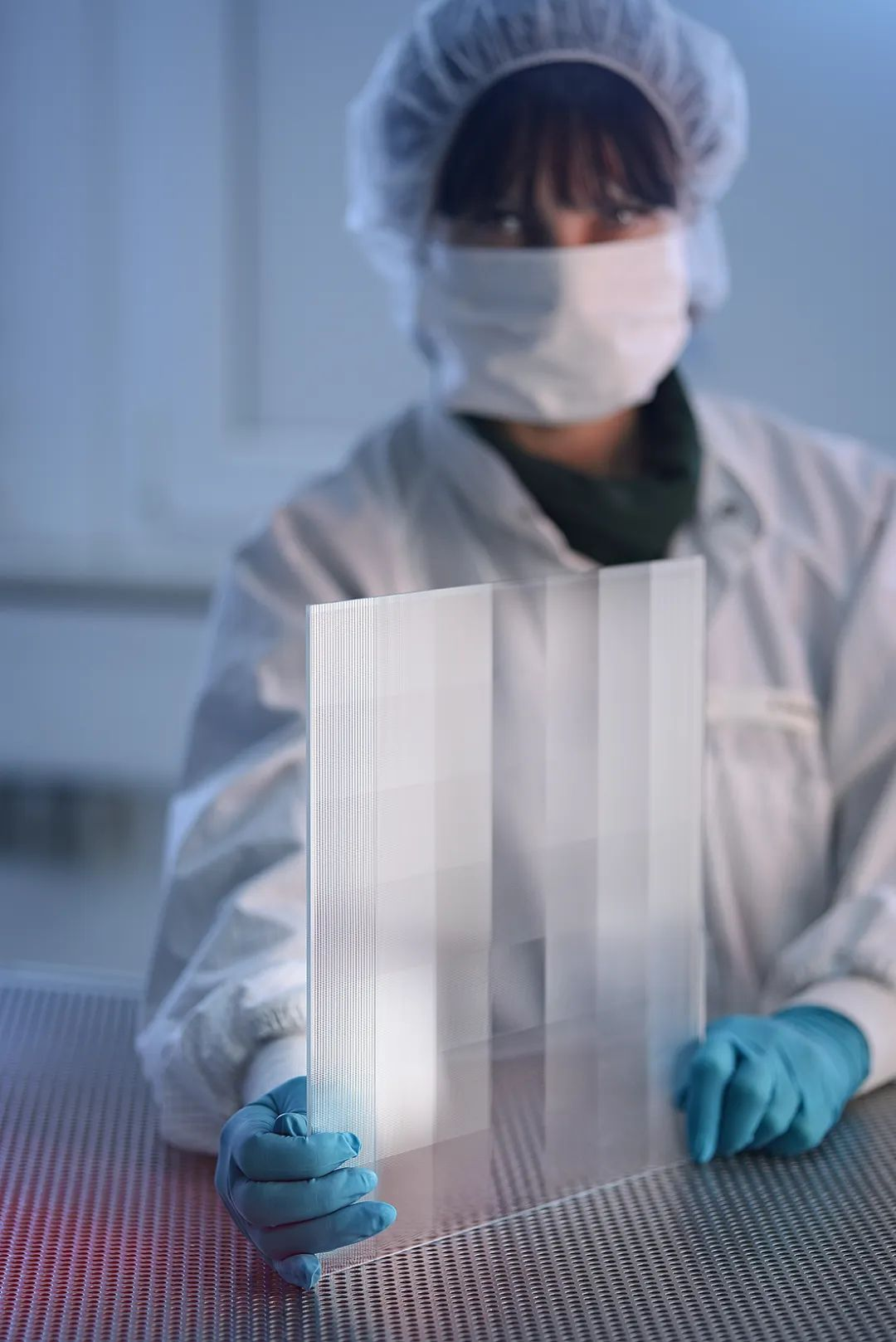 炬光科技发布具有超大矢高的硅光学元器件